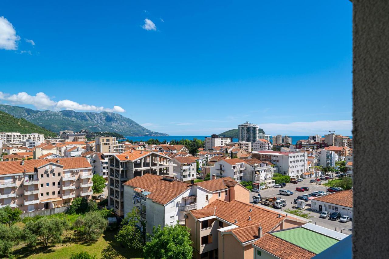 Sea View Apartments In Budva Kültér fotó