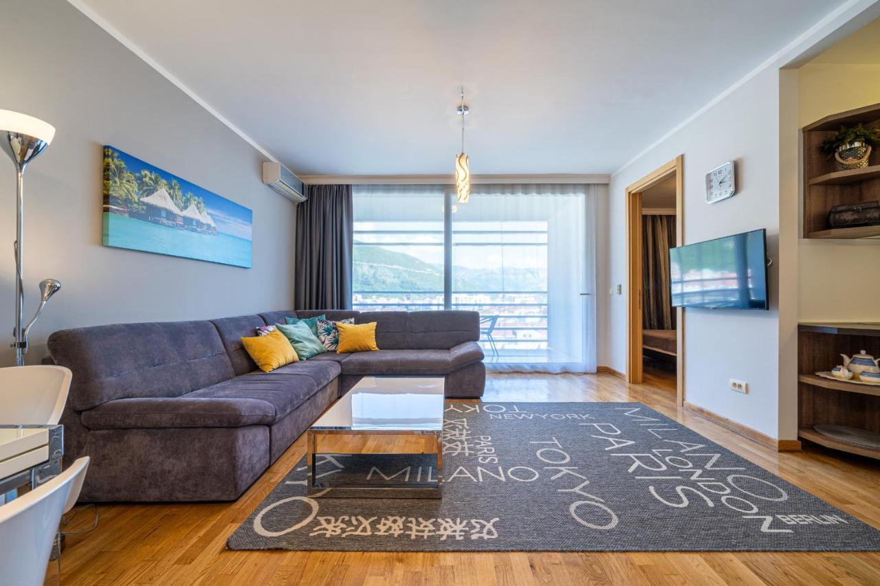 Sea View Apartments In Budva Kültér fotó