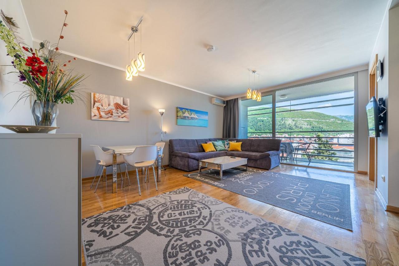 Sea View Apartments In Budva Kültér fotó