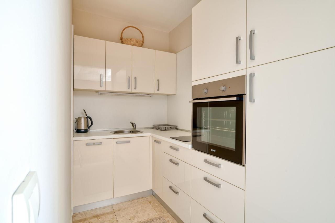 Sea View Apartments In Budva Kültér fotó