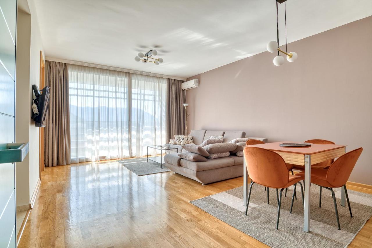 Sea View Apartments In Budva Kültér fotó